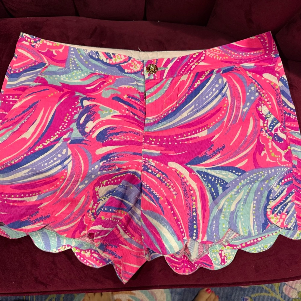 Lilly Pulitzer Pink Multi Scallop Shorts